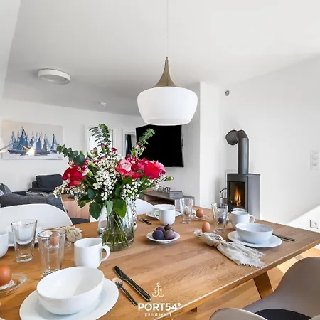 Sail Away אולפניץ